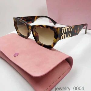 fashion sunglasses mu womens personality Mirror leg metal large letter design multicolor Brand glasses factory outlet Promotional special N6D3