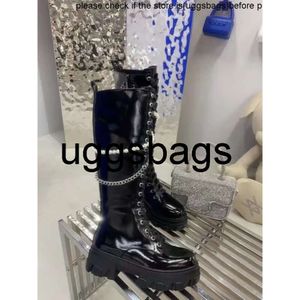 Cchanel Boots Chanells Chanelity Designer Senaste kvinnors lyxskor Pearl Chain Decoration Fashion Luxury Cool Martin Cowhide Suede Storlek 35-40