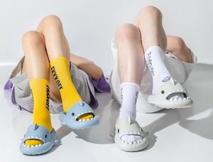 2024 Shampoo feeling shark slippers for mens EVA light soled couple sandals funny cartoon indoor beach slippers size 36-45