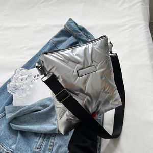 Midjeväskor Kvinnors lilla storlek Crossbody Down Bag 2024 Fashion Soft Cotton One Shoulder Handbag Designer Office Tote