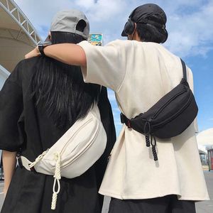 حقيبة الثدي حقائب الخصر للنساء في خريف الخريف الجديد غير الرسمي والعصري المقطوع قطري حقيبة للجنسين للجنسين.