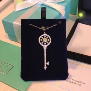 Designer Brand Tiffays diamond inlaid key pendant necklace with collarbone chain female gift for best friend Instagram yellow kaleidoscope pure silver
