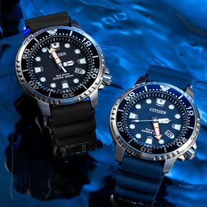 2023 Nya lyxvarumärke sportdykning Watch Silicone Luminous Men's Watch BN0150 ECO Driven Series Black Dial Quartz Watch238a