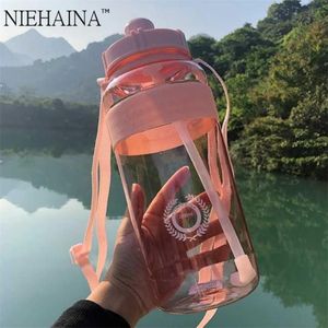 2000ml-600ml 야외 피트니스 스포츠 병 케틀 대용량 휴대용 자전거 물병 체육관 우주 컵 220348W