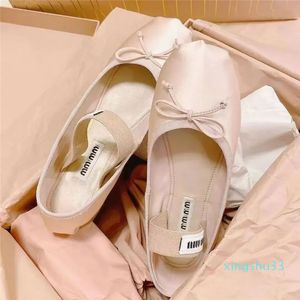 Designer professionella dansskor satin ballerinas mm plattform bowknot grunt mun