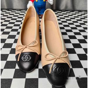 Buty balet balet płaski slingbacks marka paryska z tyłu designerka damska pikowana skórzana skórzana slajdko-na-balet dziobowy luksusowy luksusowy u stóp damską sukienkę damską