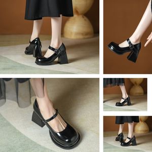 Slingbacks عالية الكعب المتسكع صندل الباليه أحذية جلدية الأحذية الخنشة عارية أسود أحمر مضخات مصارع المشي