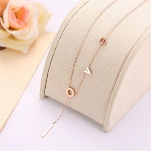 Ny designbokstav kärlek halsband 18k guld rose guldkedja mode kvinnliga halsband toppkvalitet smycken för kvinnor2887