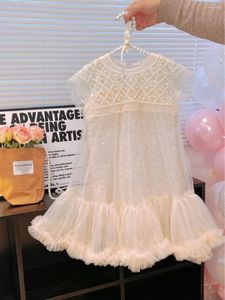 Flickklänningar 2024 Girls Prin Cess Dress Casual Spring Summer Children's Wear Korean Pearl Neck Princess Fashion Yarn