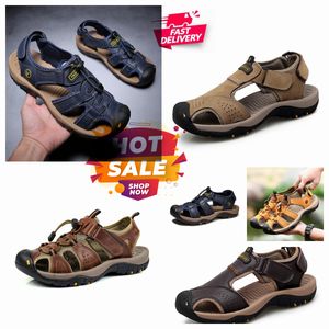 Summer New Sandals Mens Leather Soft Sole Outdoor Women's Shoes Leisure Beach Comfortable Shoes Anti slip Slippers