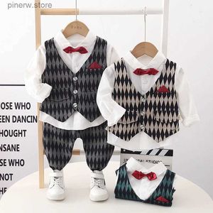Комплекты одежды для детей от 0 до 5 лет, весенне-осенний детский клетчатый костюм джентльмена с длинными рукавами, рубашка с галстуком-бабочкой для мальчиков, жилет, банкетное платье из трех предметов