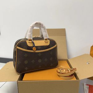 Tasarımcı Omuz Çantaları Luxurys Tote Çanta Tasarımcıları Seyahat Çanta Çantası Çanta Kadınlar Büyük Çanta Çantası Çantalar Lady Dış Mekan Paketleri Moda Cep Seyahat için