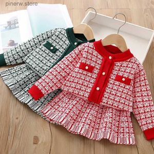 Set di abbigliamento Autunno e inverno Set maglione a maniche lunghe da bambina nuovo Gonna 1-6 anni Set di due pezzi lavorato a maglia con profumo piccolo per bambini addensato