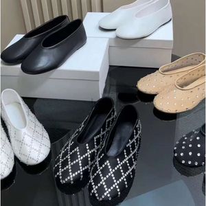 New Fashion Dress Shoes Women Rhinestone Decorative Mesh Hollowed Out Mary Jane Shoe Designer Loafers Casual Ballet Flat Bottomed Leather Round Toe Walking Shoes