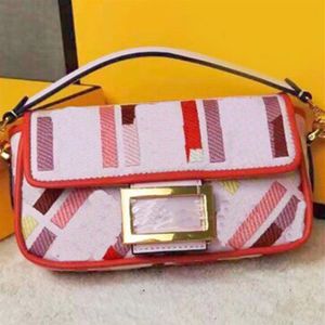 Kadın Baget Crossbody çanta çanta çantası tuval deri çıkarılabilir sap zincir mektupları küçük tote yüksek kaliteli cluth wa183u