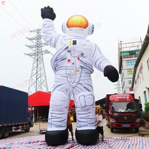 Atividades ao ar livre astronauta inflável gigante de 8m 26 pés de altura com luz led grande publicidade astronauta desenho animado para venda