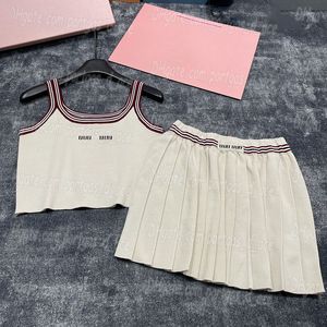 Knitted Women Skirt Singlets Set Luxury Designer Knits Pleated Skirt Outfits Cropped Tanks Skirts Outfit