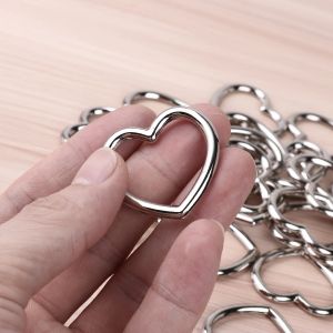 Bangle 30pcs/set Sliver Alloy Heart Shape Charms hängsmycken Diy Neck Choker Halsband armband läder smycken ben strumpeband gör