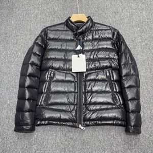 2024 D Bolso Design Mens Down Jacket Braço Crachá Stand Collar Puffer Jaqueta Inverno Designers Quentes Parkas Tamanho Asiático