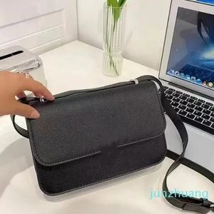 Tasarımcılar cüzdan omuz çantası lüks çantalar retro zincirler deri çanta kız moda kadın klasik crossbody debriyaj çanta