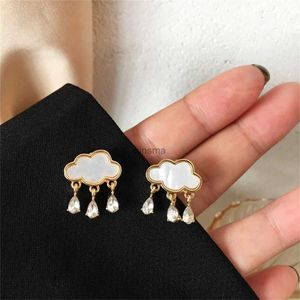 Stud Cute Cloud White Rain Waterdrop Dangle Earrings For Women Korean Sweet Summer Crystal Clouds Drop Earring Wedding Party Jewelry YQ240129