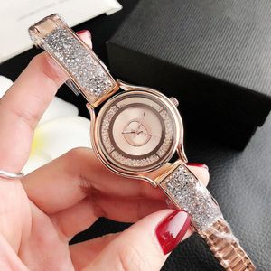 Modemärke klockor för kvinnor flickor kristall armband stil stål metall band kvarts handledsur p74211b