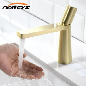 Rubinetti per lavandino del bagno Rubinetto per lavabo Stile Ottone e lavabo con acqua fredda Pistola Grigio Nero Bianco Oro spazzolato 7801