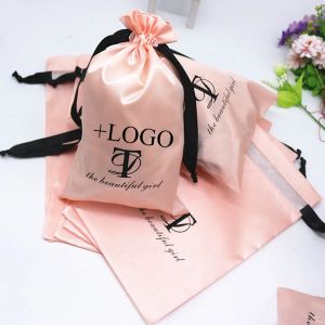 Slippers 50pcs Bolsa de cetim rosa bebê embalagem de cabelo maquiagem cosmética Bolsas de cordas de seda