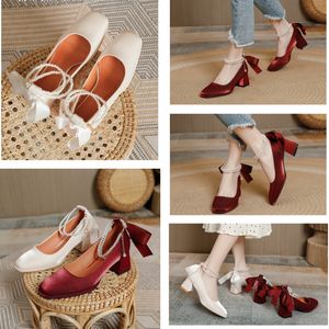 Sandalen Kleid Schuhe Hochzeit Braut Weiße Pumps Sandale Dame mit hohen Absätzen Markenfrauen High-Heel spitze Kristall Knöchelriemen Slingback Mit Box