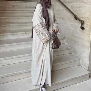 Etniska kläder Elegant muslimsk broderi cardigan för kvinnor eid arabiska hijab abaya klänning dubai saudiska blygsamma islamiska kalkon öppen abayas
