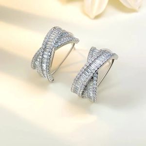 Orecchini alla moda e versatile, semplice crossover 925 Orecchini personalizzati in argento incorporati con diamanti a carbonio elevati per l'uso quotidiano