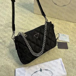 Designer Woman Pack Mahjong Bag Chain Strap Single Shoulder Bag Nylon Lightweight Rhomb Triangle Logo Simple Small Square Bag 2022228B