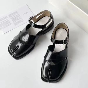 Yürüyüş ayakkabıları açık havada katır güneşli vintage loafers erkek tasarımcıları dans kadınları slayt yeni stil parti bale seksi yaz ayakkabı rahat güzel lüks sandalet spor ayakkabılar yürüyüş