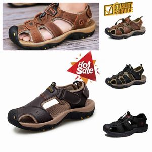 2024 Designer Sommer Sandalen männer Leder Weiche Sohle Outdoor frauen Schuhe Freizeit Strand Bequeme Schuhe Anti slip Hausschuhe