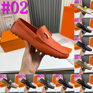 40Model Genuine Leather Men Momes Designer Mocassins Confortáveis Sapatos de condução
