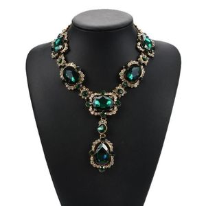 Pendant Necklaces Classic Green Gemstone Choker Necklace For Women Large Glass Crystal Ethnic Bride Wedding Vintage Collares Chain330f