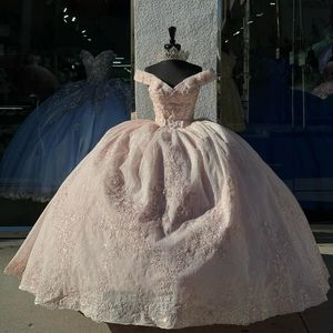 Abito Quinceanera scintillante rosa chiaro 2024 Abito da ballo con applicazioni di perline in pizzo con paillettes Gonna gonfia Sweet 16 Dress vestidos de 15