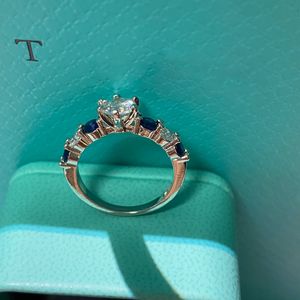 Anel designer anel de jóias de luxo anéis para mulheres anéis com diamantes simples atmosfera presente de aniversário anel de noivado temperamento elegante versátil