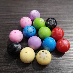 ビーズ卸売最新20mm 100pcs/袋の花ビーズの分厚いジュエリーネックレスデザイン