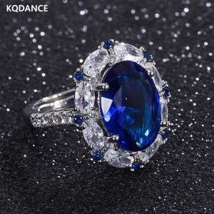 Ringe Kqdance Emerald Schnitt erzeugt Tansanit Rubinring mit blau/rotem Stein weiß vergoldeter Ringe Schmuck 2021 Trend Drop Shipping