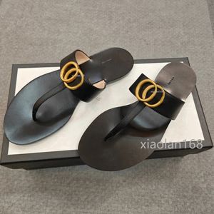Włochy luksusowe projektanty sandały damskie letnie kapcie otwartego palca płaskie zwykłe marki designerskie buty miller slajd kobiety plażowe flip-flopy