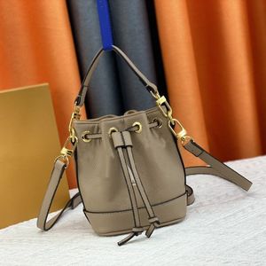 Kova noe kabartma deri omuz crossbody çanta çanta lüks tasarımcı mini kova çantası kadın çanta cüzdan