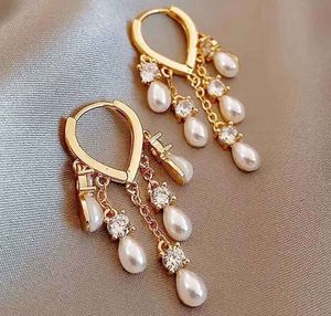 Stud 2024New Fashion Trend Unique Design Elegant Delicate Light Luxury Pearl Tassel Earrings High Jewelry Party Favors for Women