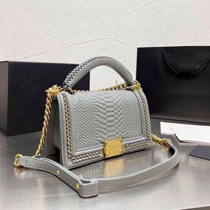 Senhoras aleta mini crossbody designer sacos de cor sólida couro genuíno clássico bolsas ouro-tom correntes de metal cobra padrão portátil3353