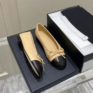 Ballerine scarpe eleganti firmate con fiocco Sandali di lusso da donna di marca Parigi trapuntata in vera pelle morbida ballerina punta tonda mocassini casual da donna