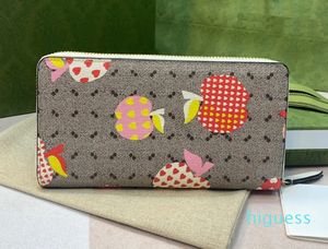 2024 Neues Brieftaschen -Designer -Brieftaschen Damen heiße modische und vielseitige Liebesherztyp -Apfelmuster -Geldbörse