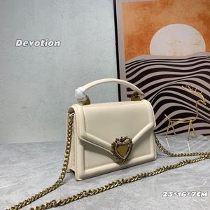 Bolsa de designer de luxo sacola de couro sólido vintage bolsa de corrente coberta 2 tamanhos com trava de hardware mini bolsa crossbody da indústria pesada americana