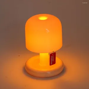 طاولة مصابيح الإبداع على طراز الفطر LED Night Light Nordic Mini Desktop Coffee Bar Home Home Decoration Modern Minimalist