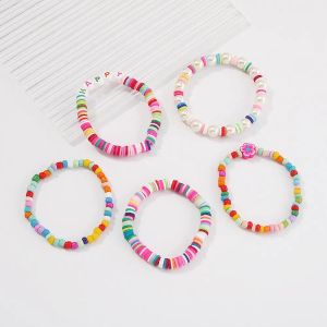 Bracciali 5 pezzi Bracciali per uomo e donna Accessori in ceramica morbida Colore Perline alfabeto Combinazione etnica di gioielli