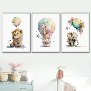 Resimler Sevimli safari hayvan aslan züraffe bir balon kreş suluboya posterleri tuval boyama duvar sanatı resim çocuk oda dekor